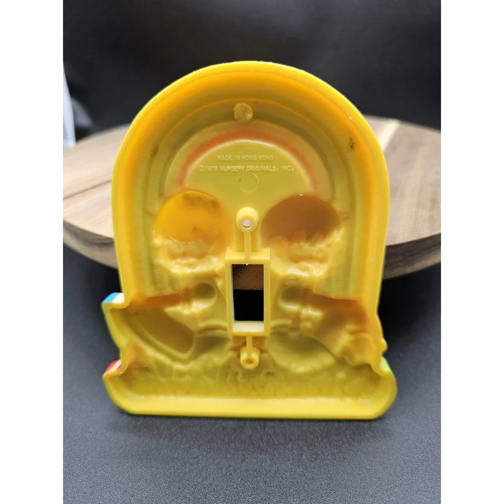 Vintage 1978‎ Nursery Originals Rainbow Lightswitch Cover 3d Blow mold